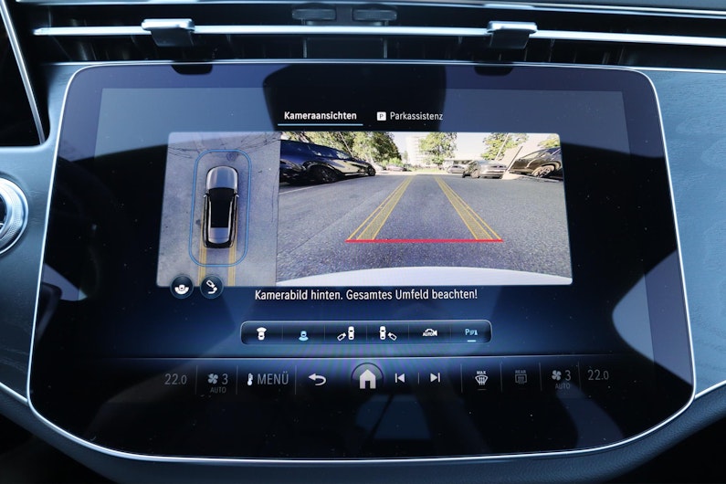 Vehicle image MERCEDES-BENZ E 220