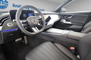 Vehicle image MERCEDES-BENZ E 220 d AMG Line 4Matic T-Modell
