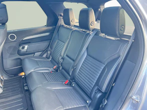Fahrzeugbild LAND ROVER Discovery 3.0 D I6 300 Dynamic SE
