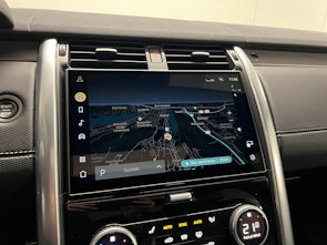 Vehicle image LAND ROVER Discovery 3.0 D I6 300 Dynamic SE