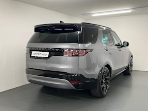 Vehicle image LAND ROVER Discovery 3.0 D I6 300 Dynamic SE