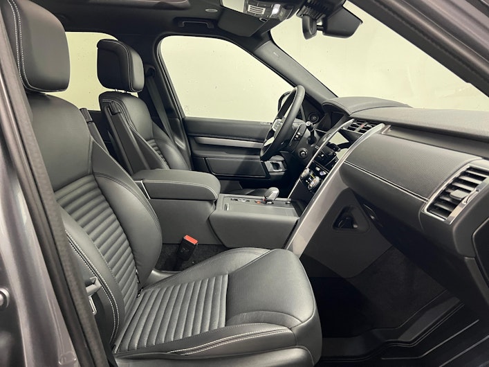 Vehicle image LAND ROVER DISCOVERY