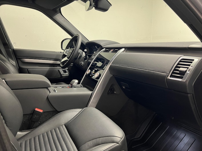 Vehicle image LAND ROVER DISCOVERY