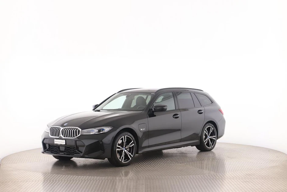 BMW 330e xDrive Touring Occasion CHF 60’000.– | Carmarket