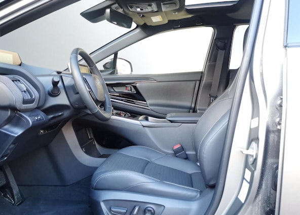 Vehicle image 2 Vehicle image 2