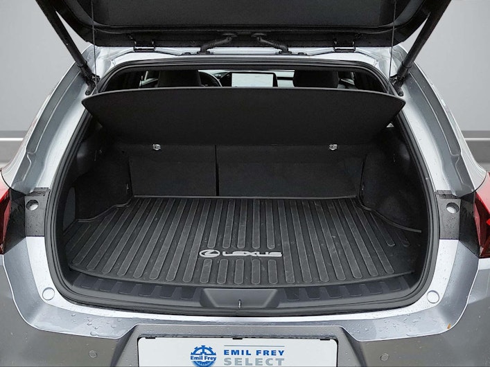 Vehicle image LEXUS UX