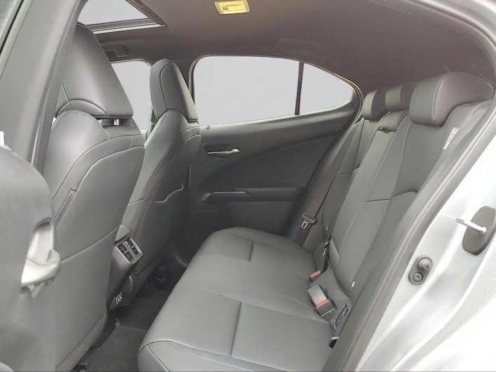 Vehicle image LEXUS UX