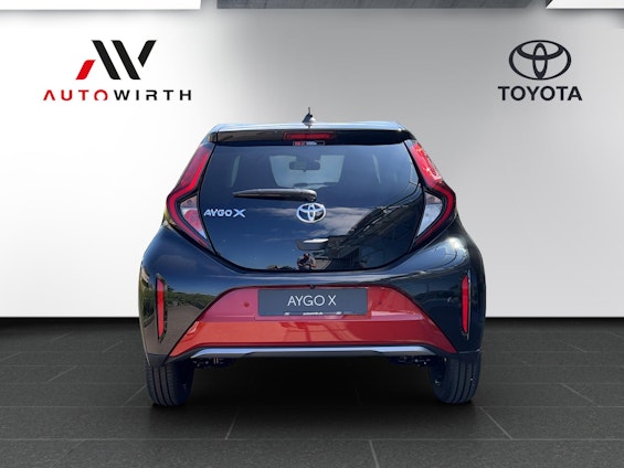 Vehicle image 5 Vehicle image 5