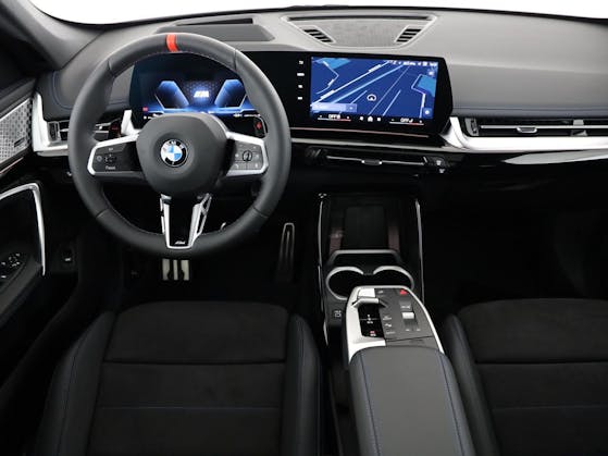 BMW X1 M35i : Fer de lance sportif  auto-illustré - le magazine automobile  suisse