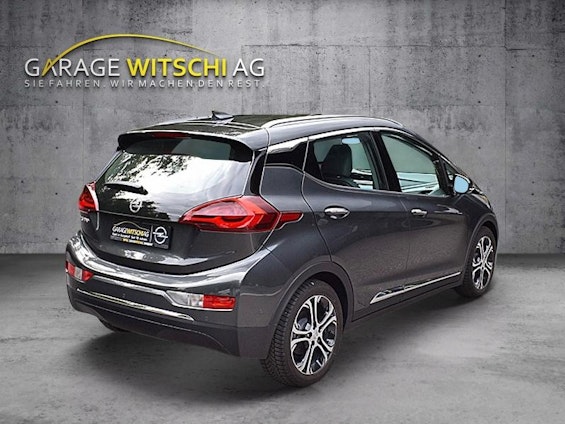 Vehicle image 4 Vehicle image 4