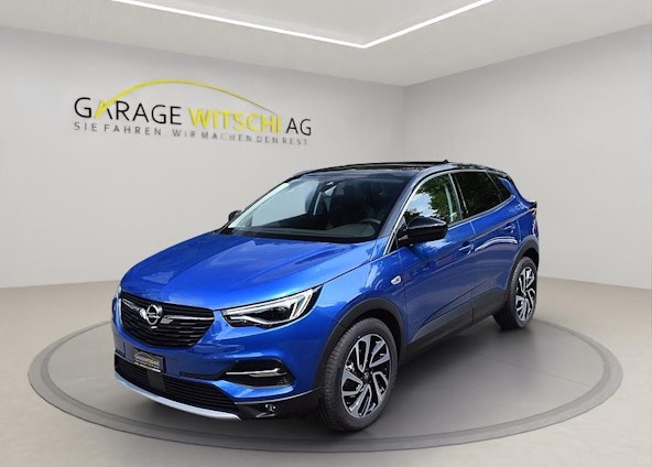 First vehicle image First vehicle image