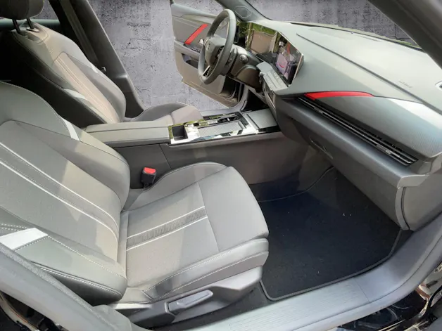 Opel Astra L 1.6 Turbo PHEV Swiss Plus HYBRID