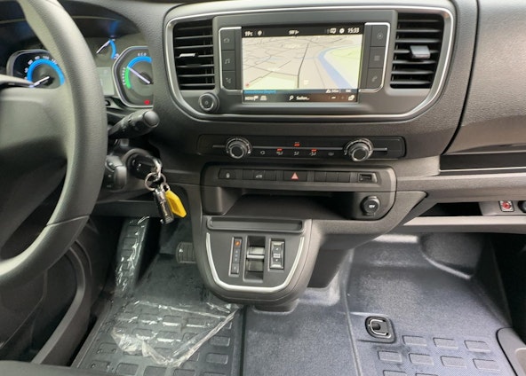 Vehicle image 12 Vehicle image 12