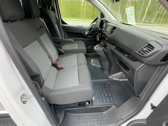 Vehicle image 13 Vehicle image 13