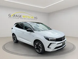 Opel Grandland 1.2 Turbo Elegance