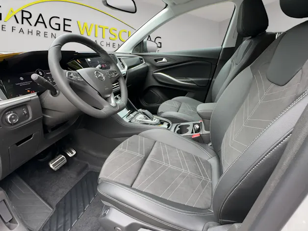 Opel Grandland 1.2 Turbo Elegance