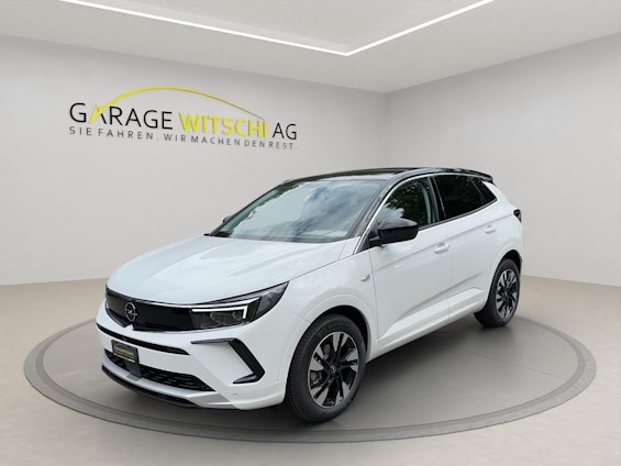 First vehicle image