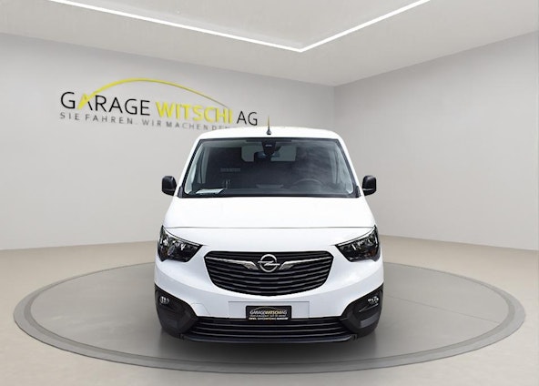 Vehicle image 5 Vehicle image 5