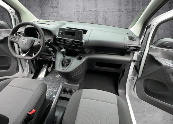 Vehicle image 10 Vehicle image 10