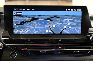 Vehicle image CITROEN C5 X 1.6 Plug-in Hybrid Shine