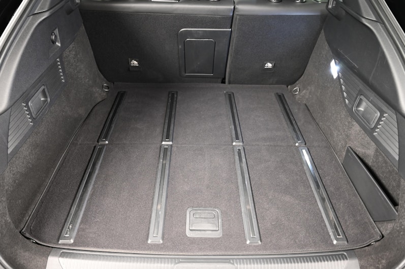 Vehicle image CITROEN C5 X