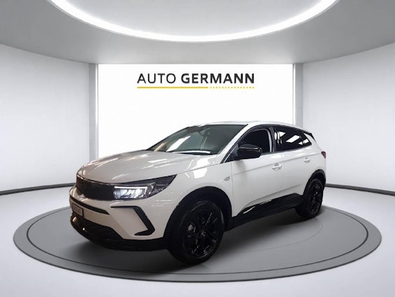 First vehicle image