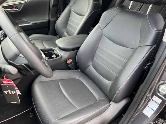 Vehicle image 9 Vehicle image 9