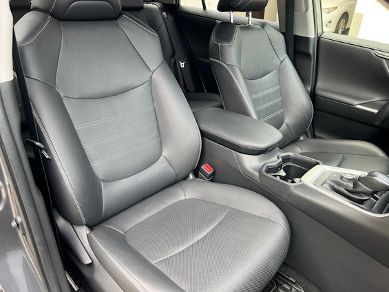 Vehicle image 14 Vehicle image 14