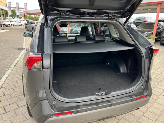 Vehicle image 6 Vehicle image 6