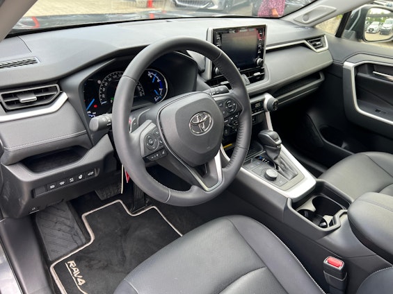 Vehicle image 7 Vehicle image 7