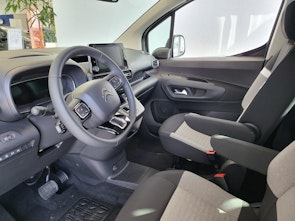 Vehicle image CITROEN e-Berlingo Shine