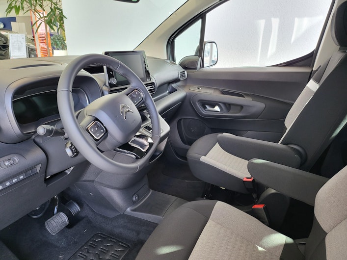 Vehicle image CITROEN BERLINGO