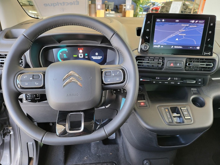 Vehicle image CITROEN BERLINGO