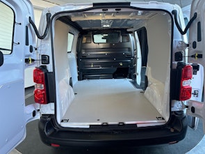 Vehicle image CITROEN e-Jumpy Kaw. M 75 kWh