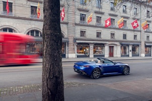 Vehicle image ASTON MARTIN DB12 Volante 4.0 V8 Bi-Turbo