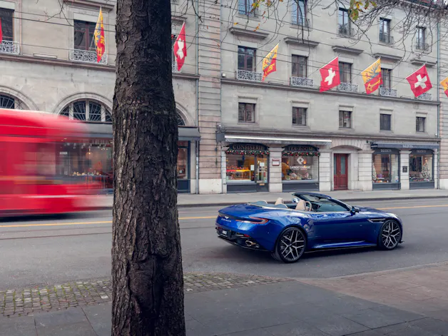 Aston Martin DB12 Volante 4.0 V8 Bi-Turbo