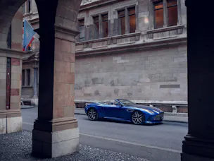 Aston Martin DB12 Volante 4.0 V8 Bi-Turbo