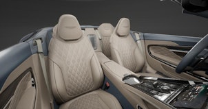 Vehicle image ASTON MARTIN DB12 Volante 4.0 V8 Bi-Turbo