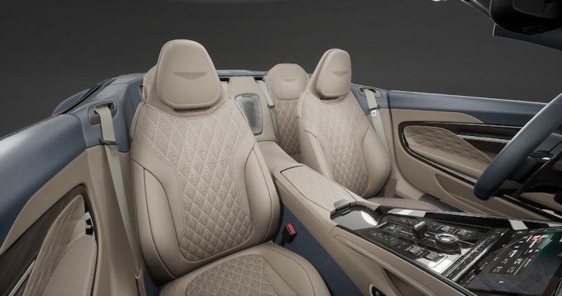 Vehicle image ASTON MARTIN DB12