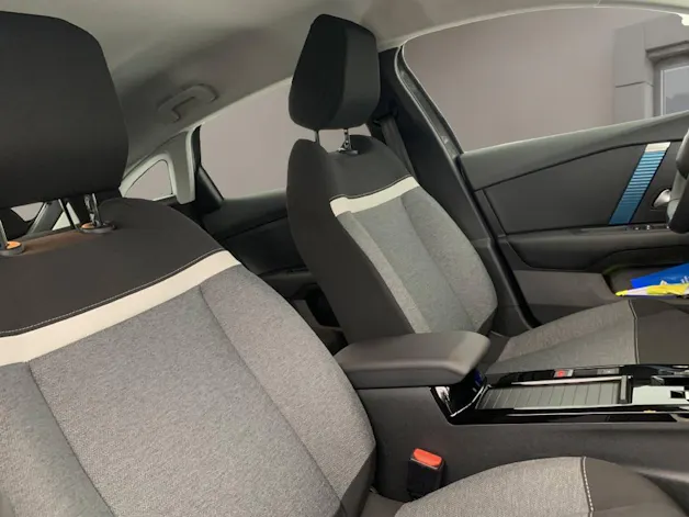 Citroën C4 Electrique 136ch Automatique Swiss Edition