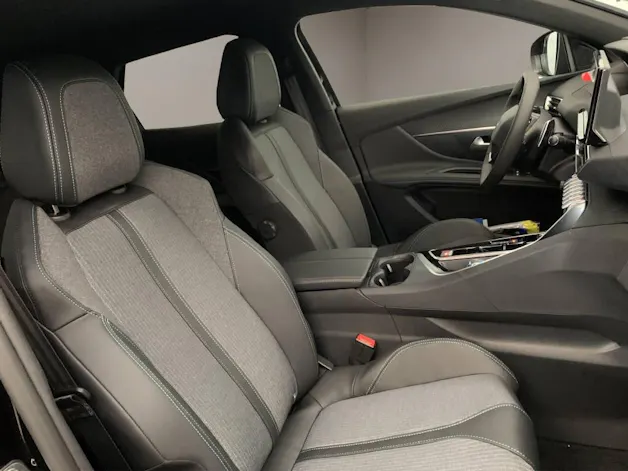 Peugeot 3008 Plug-in Hybrid 180 Allure