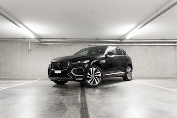 Vehicle image JAGUAR F-PACE