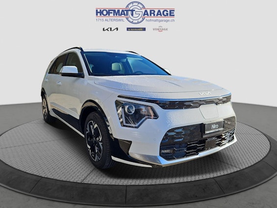 Vehicle image 4 Vehicle image 4