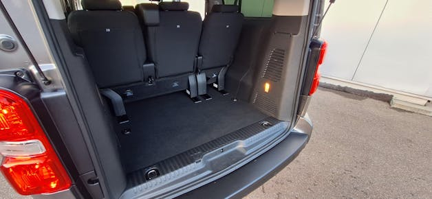 Bac de coffre pour Citroën Spacetourer+Toyota Proace Verso+Peugeot Traveler  (gris)