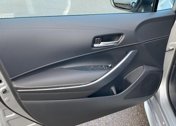 Vehicle image 10 Vehicle image 10