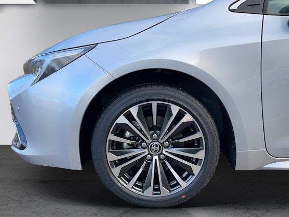 Vehicle image 19 Vehicle image 19