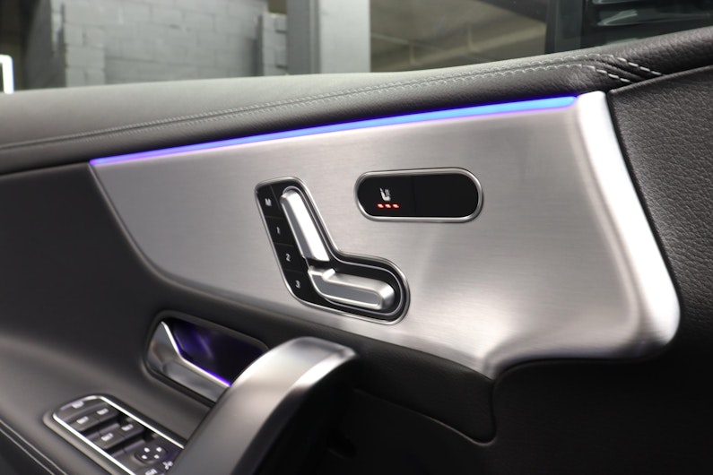 Vehicle image MERCEDES-BENZ CLA 250