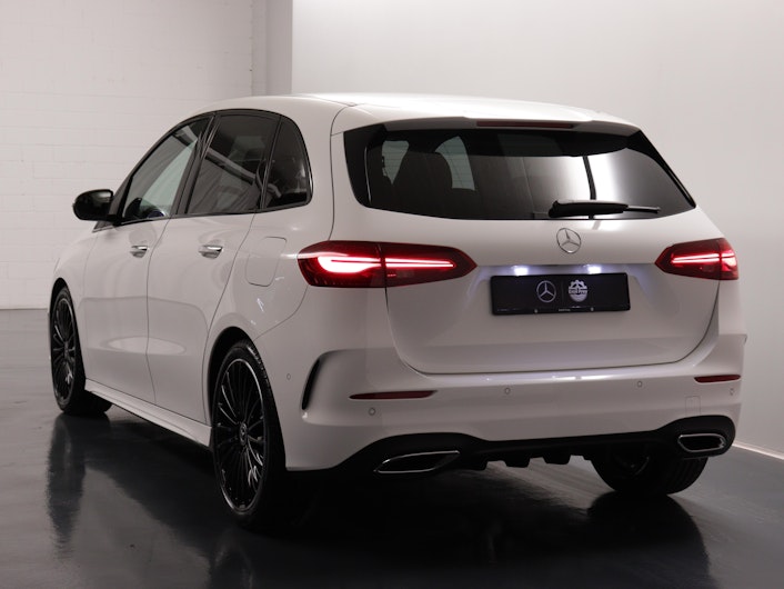 Vehicle image MERCEDES-BENZ B 200