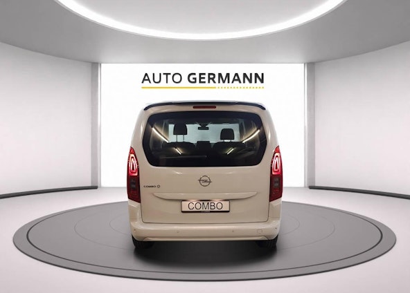 Vehicle image 5 Vehicle image 5