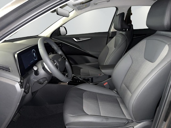 Vehicle image 4 Vehicle image 4